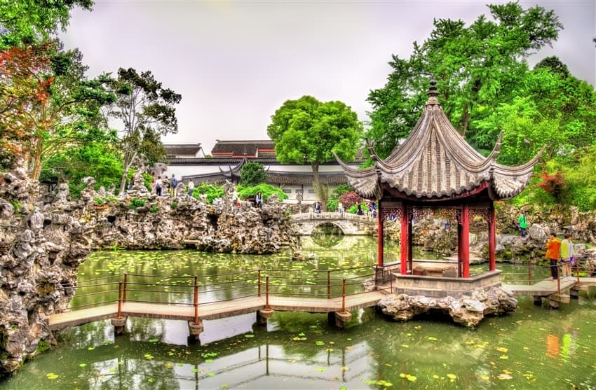 抵達上海 → 前往園林水鄉【蘇州】→入住酒店