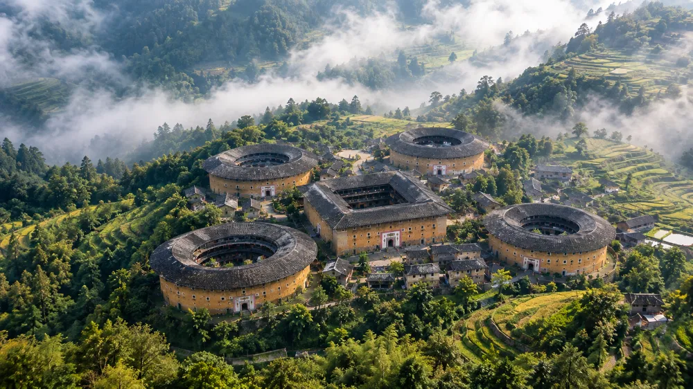 永定承啟樓土樓王環形建築外觀